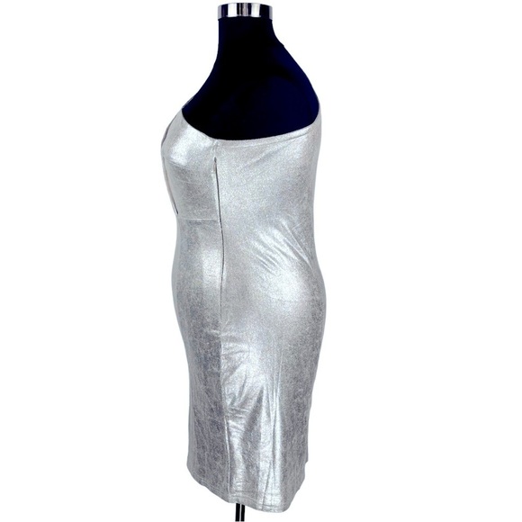 FASHION NOVA DIAMOND SKY METALLIC SILVER ONE SHOULDER HOLIDAY MINI DRESS - Picture 5 of 12